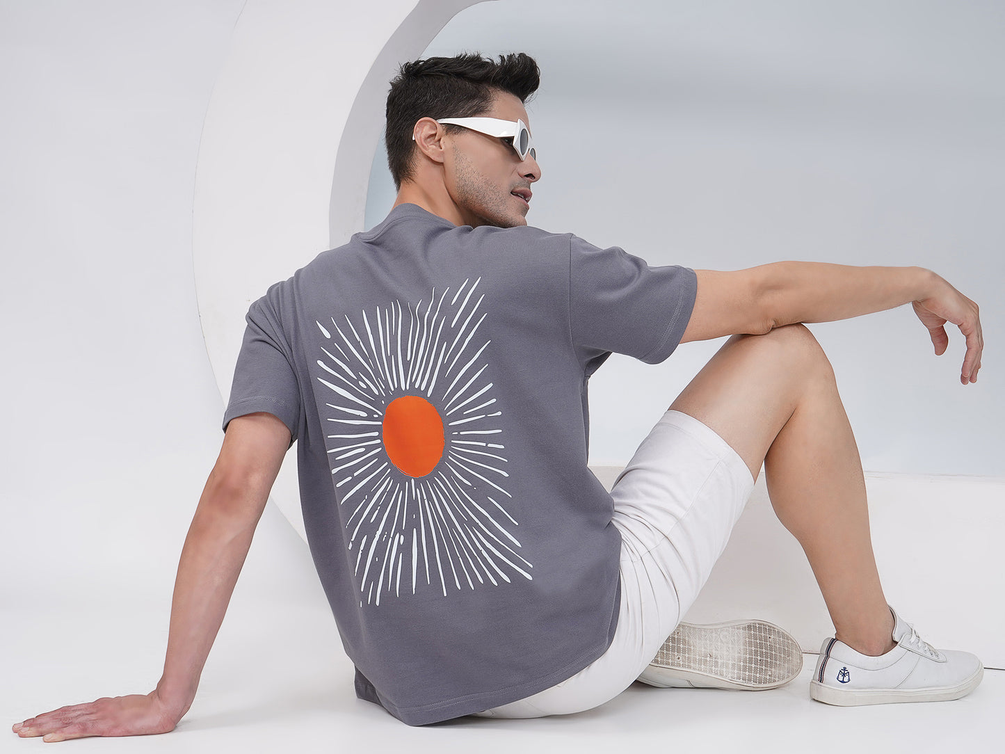 Grey Oversized Sunburst Graphic T-Shirt - KMOT001
