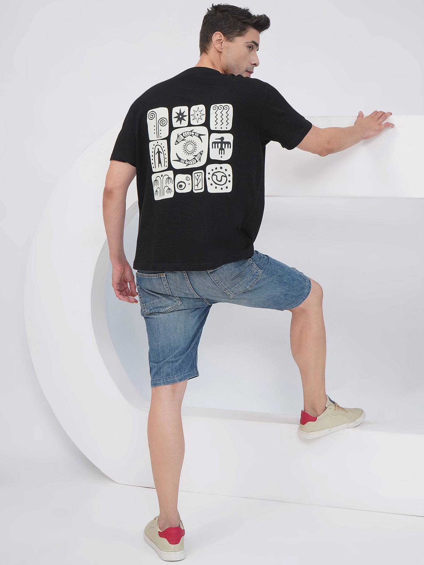 Black Men's Oversized T-Shirt with Back Print – KMOT004