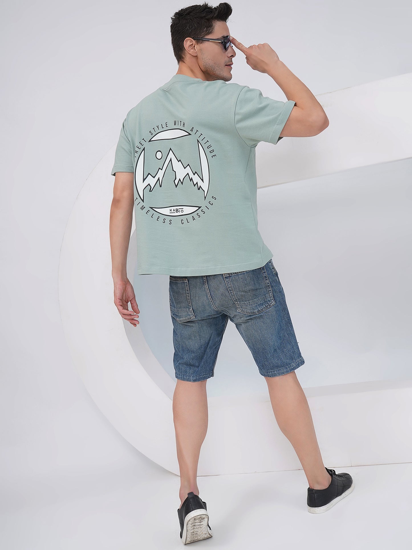 Sage Green Men’s Oversized Mountain Graphic T-Shirt- KMOT007