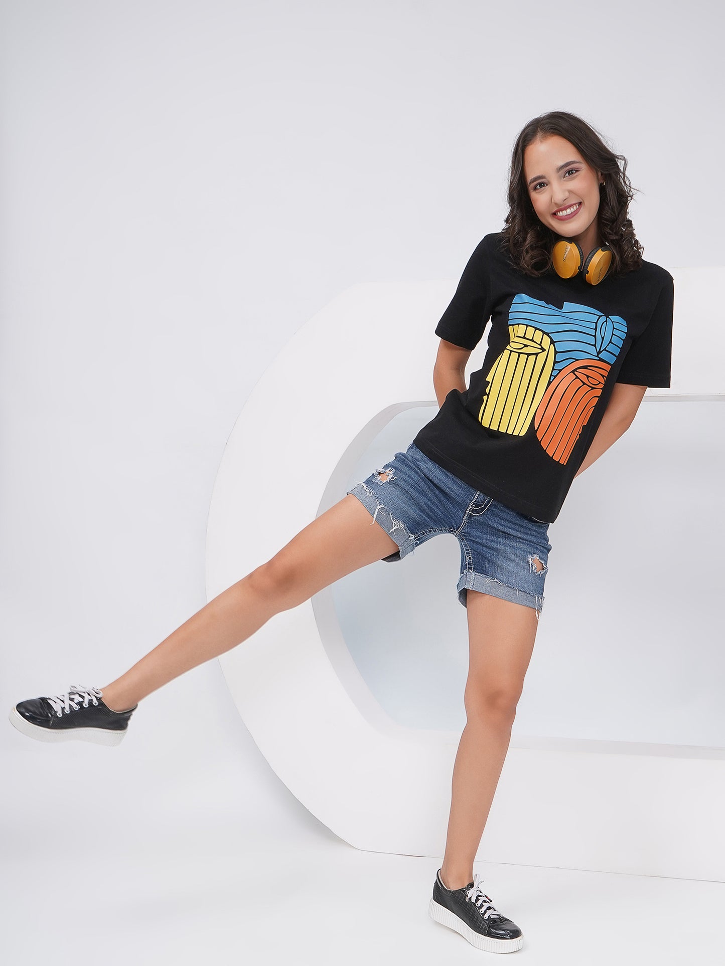 Women's Black Regular Fit Graphic T-Shirt – KWRT007