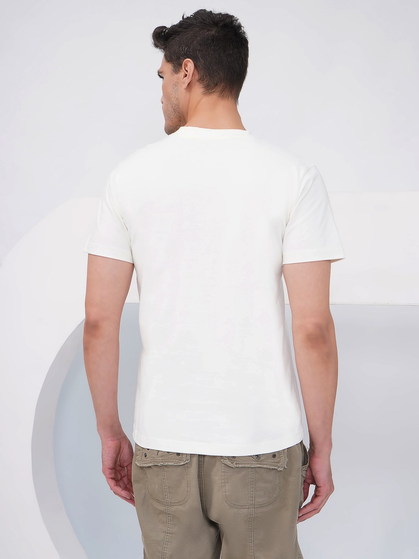 Off-White Men’s Graphic Print T-Shirt – KMRT005