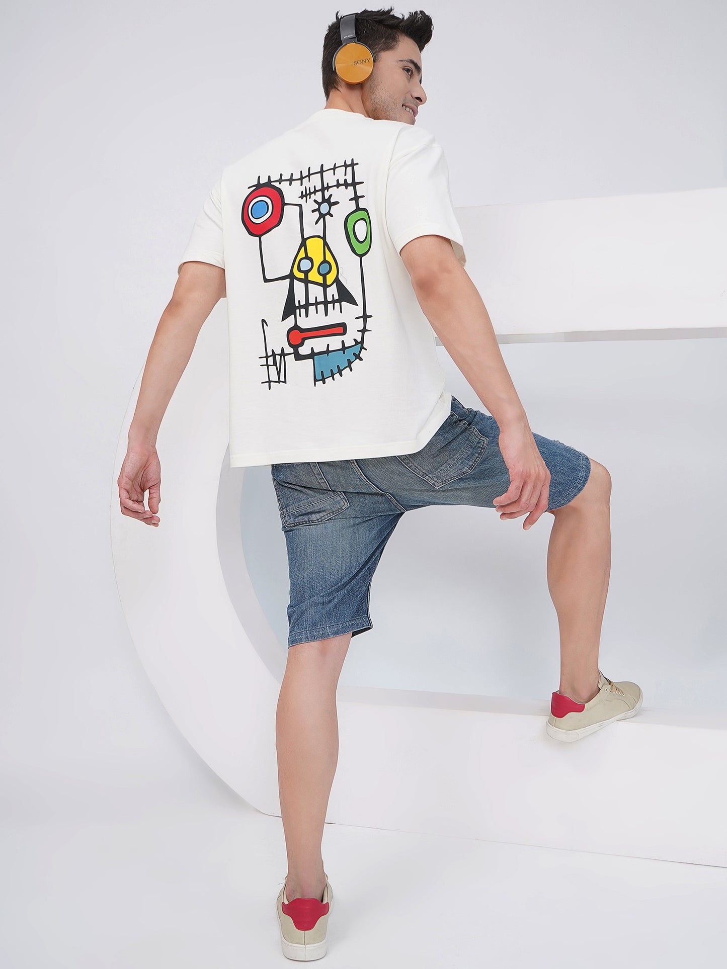 Off White Men’s Oversized Graphic Back Print T-Shirt- KMOT005