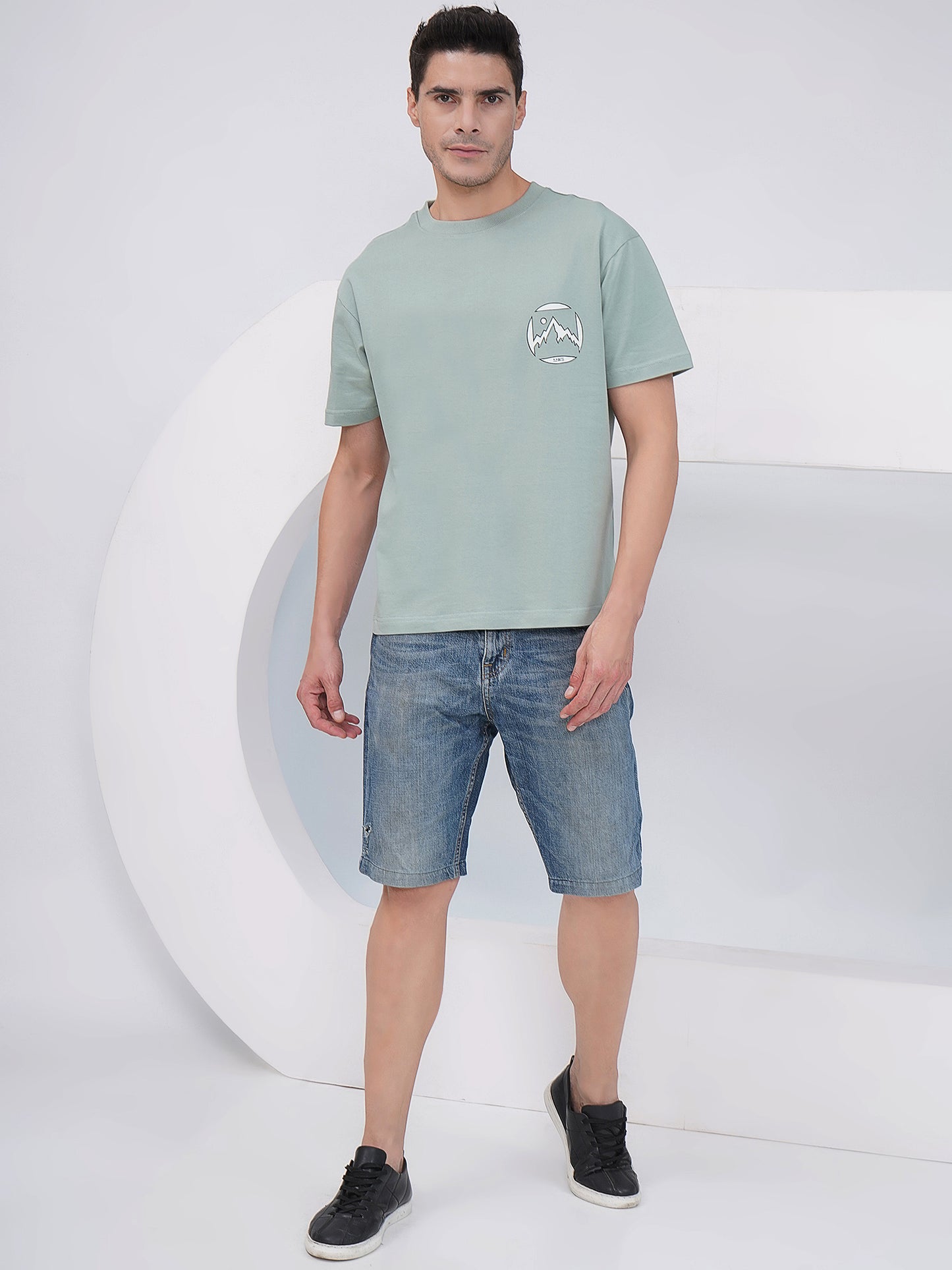 Sage Green Men’s Oversized Mountain Graphic T-Shirt- KMOT007