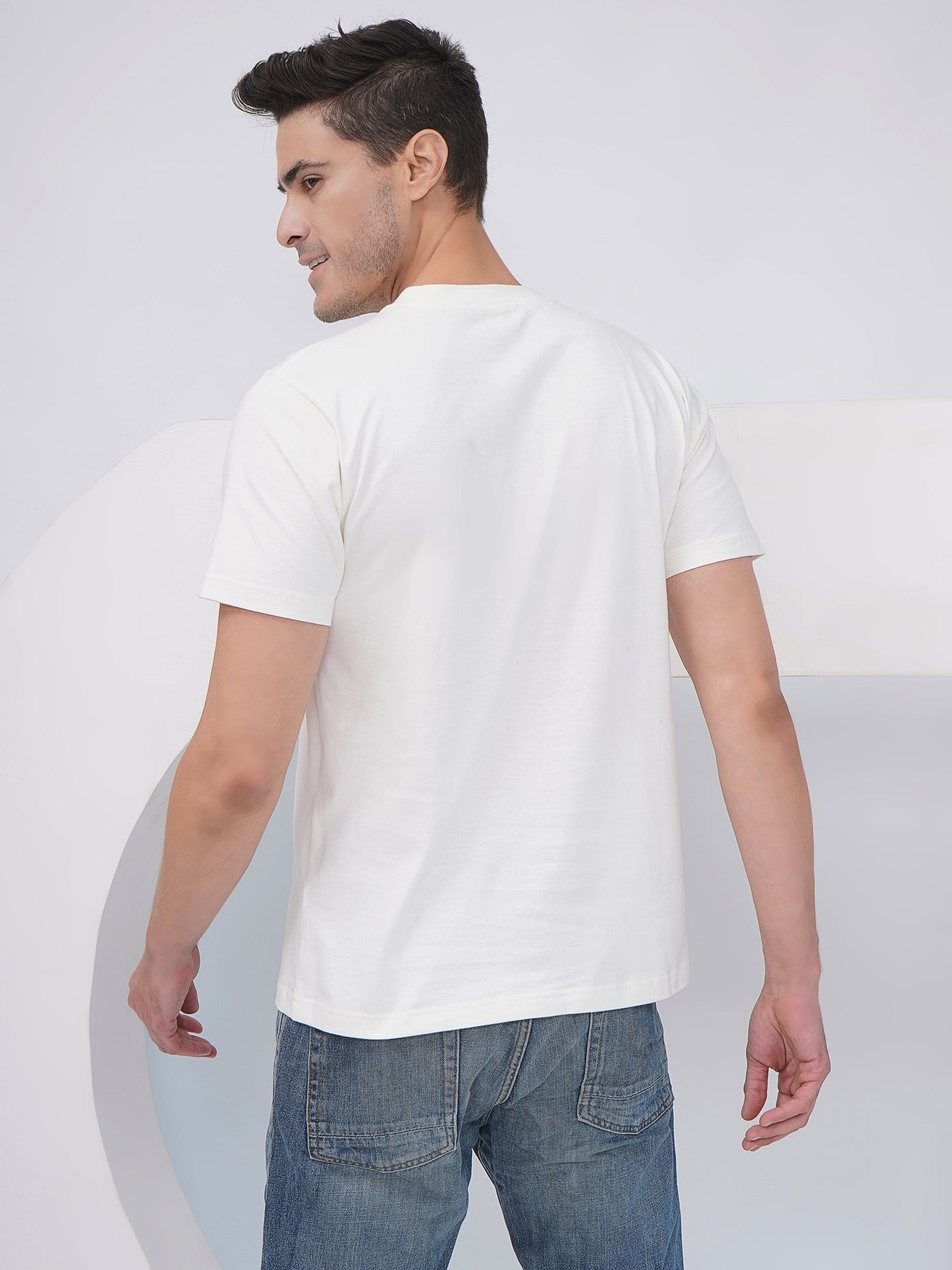 Off-White Men’s Graphic Print T-Shirt – KMRT006