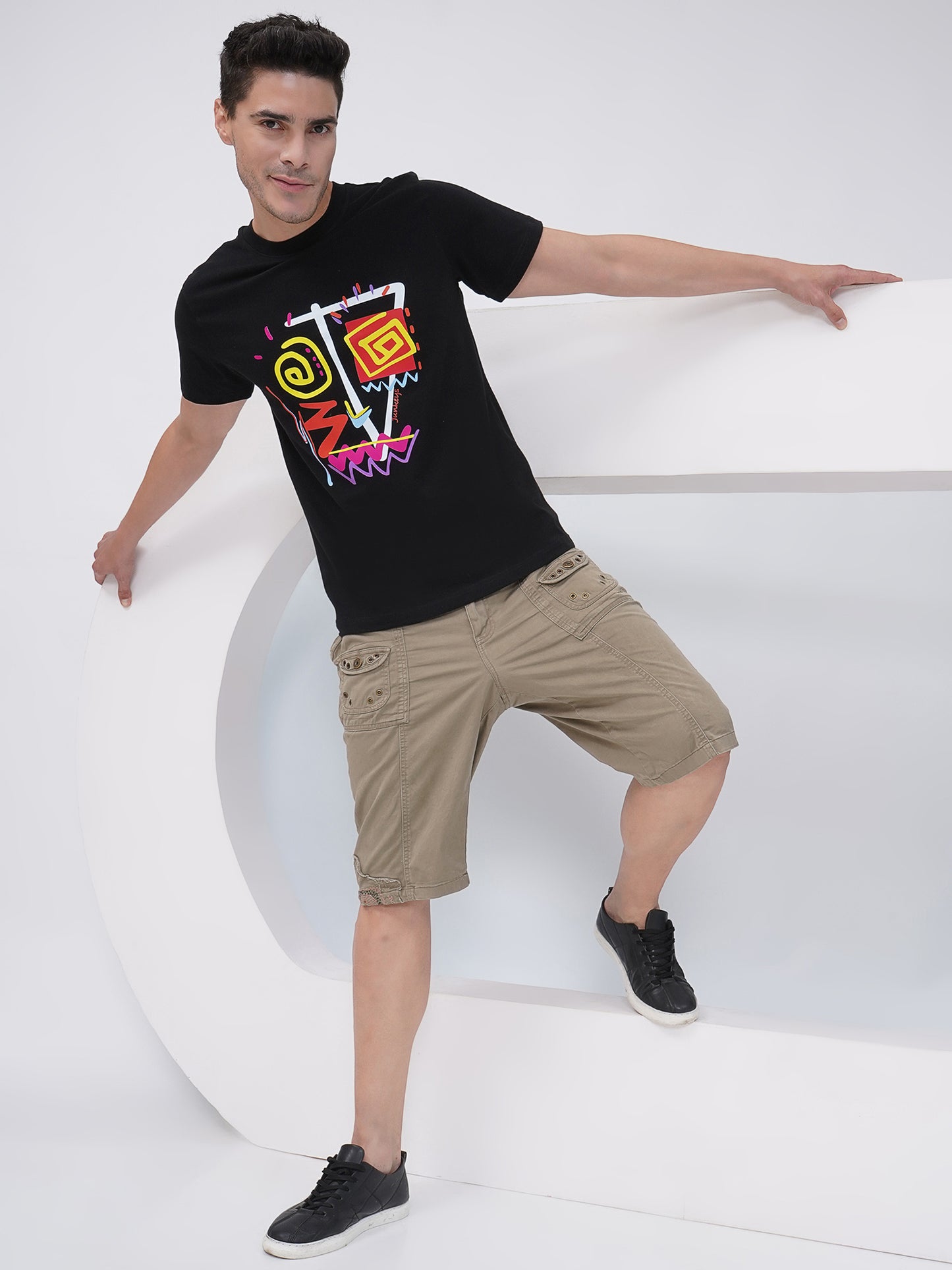 Black Men’s Graphic Print T-Shirt – KMRT002