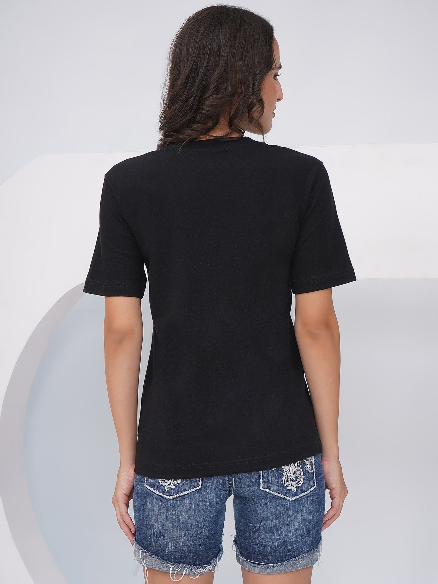 Women's Black Regular Fit Graphic T-Shirt – KWRT007