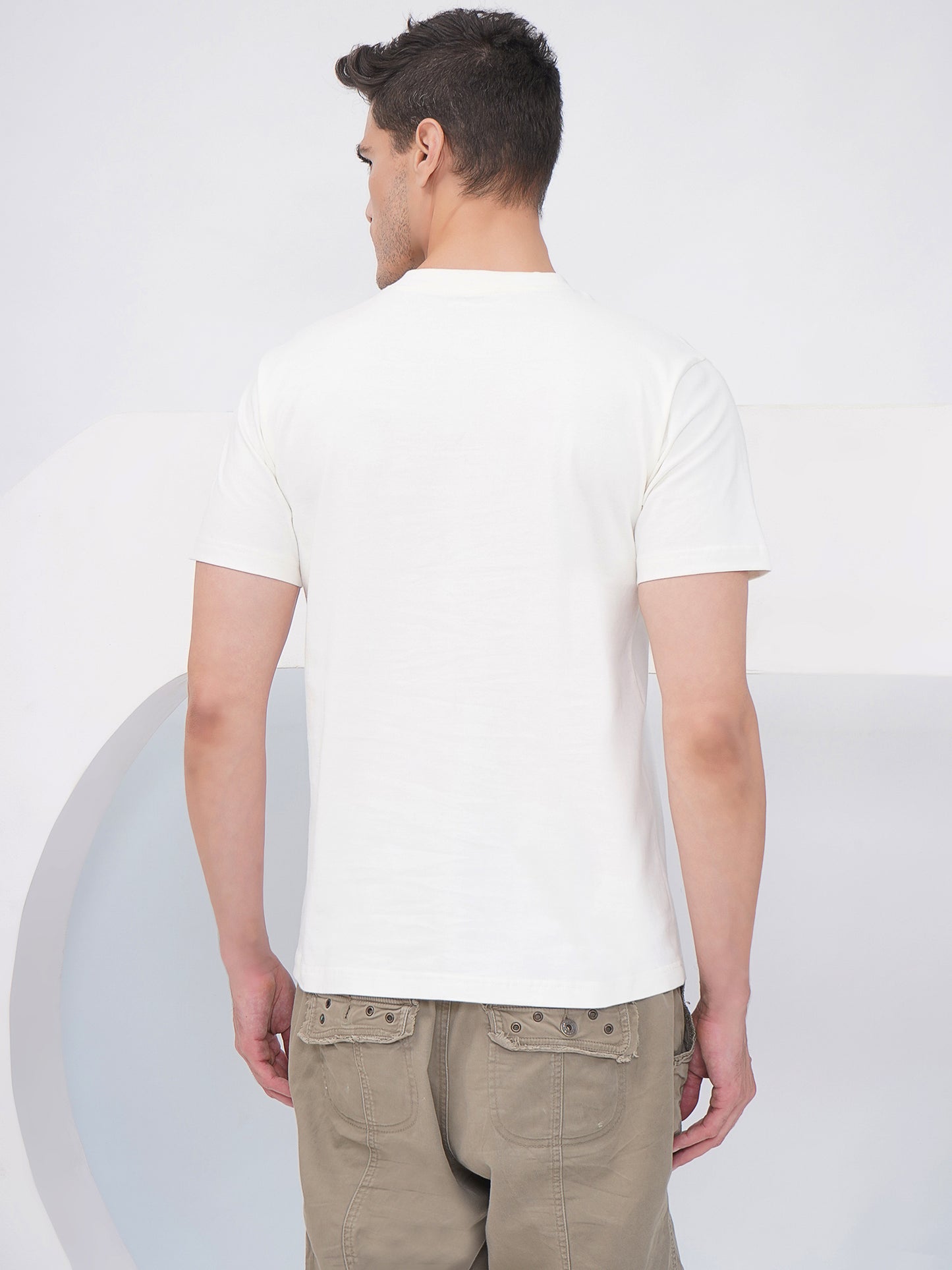 Off-White Men’s Graphic Print T-Shirt – KMRT004