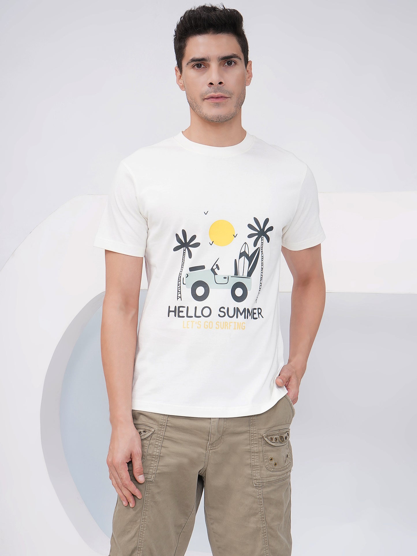 Off-White Men’s Graphic Print T-Shirt – KMRT005